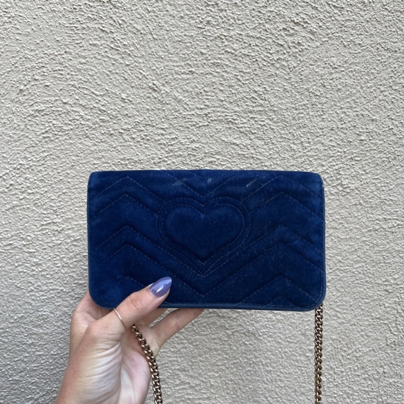 GG Marmont Chain Flap Bag Matelasse Velvet Mini - Picture 4 of 6